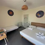 Atikiana Casa Per Ferie Bee